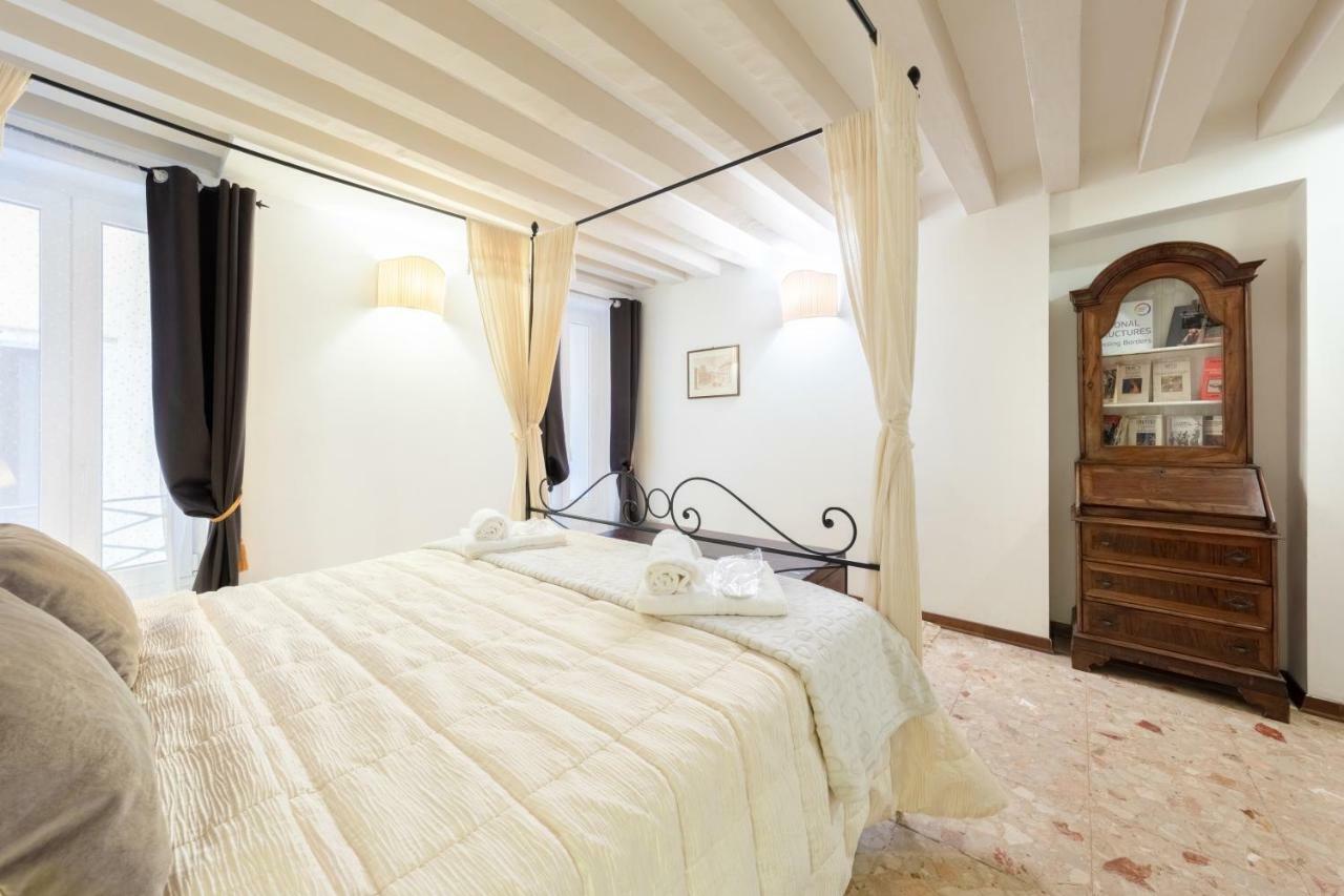 Ca' Del Carro Family Apartment เวนิส ภายนอก รูปภาพ