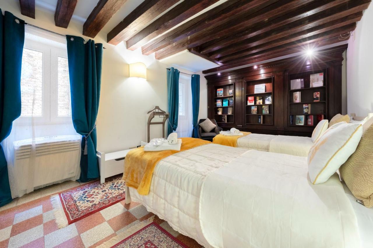 Ca' Del Carro Family Apartment เวนิส ภายนอก รูปภาพ